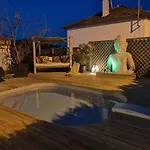 Homestay szállás La Serenite Balinaise, Et Sdb Privee, Jardin , Piscine En Saison, Pres De Chantilly, Parc Asterix Et Cdg Et Paris En 20'