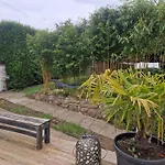 Homestay szállás La Serenite Balinaise, Et Sdb Privee, Jardin , Piscine En Saison, Pres De Chantilly, Parc Asterix Et Cdg Et Paris En 20'