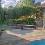 La Serenite Balinaise, Et Sdb Privee, Jardin , Piscine En Saison, Pres De Chantilly, Parc Asterix Et Cdg Et Paris En 20' Orry-la-Ville