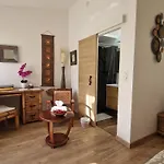 La Sérénité Balinaise, Et Sdb Privée, Jardin , Piscine En Saison, Près De Chantilly, Parc Astérix Et Cdg Et Paris En 20' * Orry-La-Ville