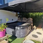 La Sérénité Balinaise, Et Sdb Privée, Jardin , Piscine En Saison, Près De Chantilly, Parc Astérix Et Cdg Et Paris En 20'