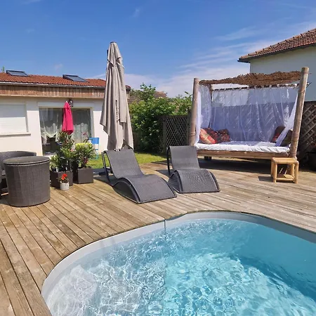 La Serenite Balinaise, Et Sdb Privee, Jardin , Piscine Et Jacuzzi En Saison, Pres De Chantilly, Parc Asterix Et Cdg Et Paris En 20' *