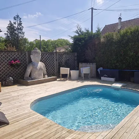 La Sérénité Balinaise, Et Sdb Privée, Jardin , Piscine En Saison, Près De Chantilly, Parc Astérix Et Cdg Et Paris En 20' *